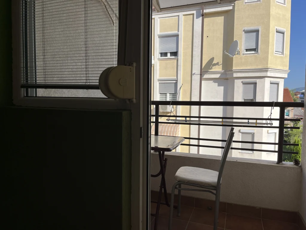 family apartmennt balcony