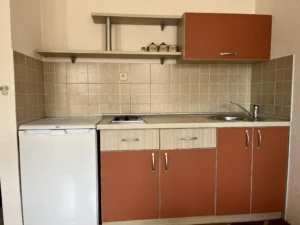 one bedroom kitchen